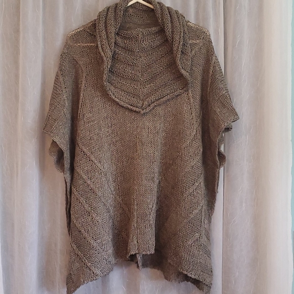 Sweater - Picture 3 of 4